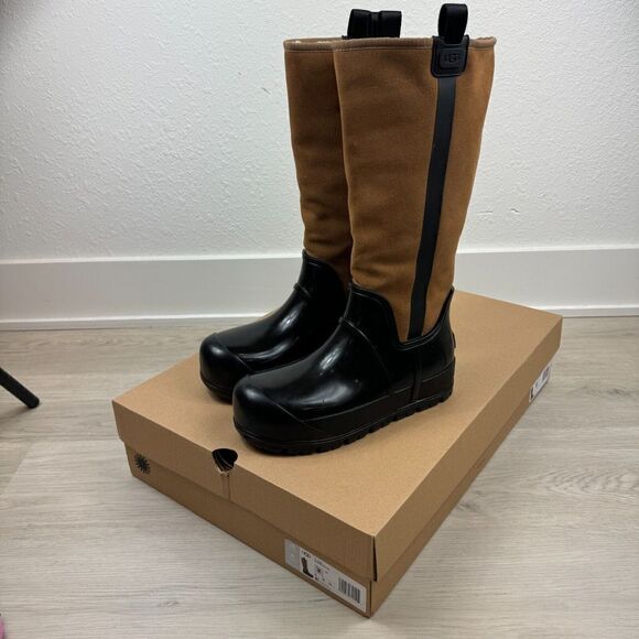 UGG Raincloud Tall Waterproof Rubber Rain Boots Size 8 Chestnut Wool Lined - Picture 1 of 7